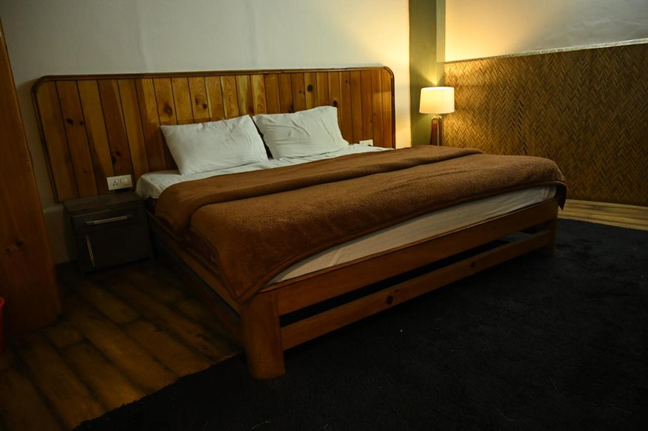 Hotel Manali Mahal Buitenkant foto
