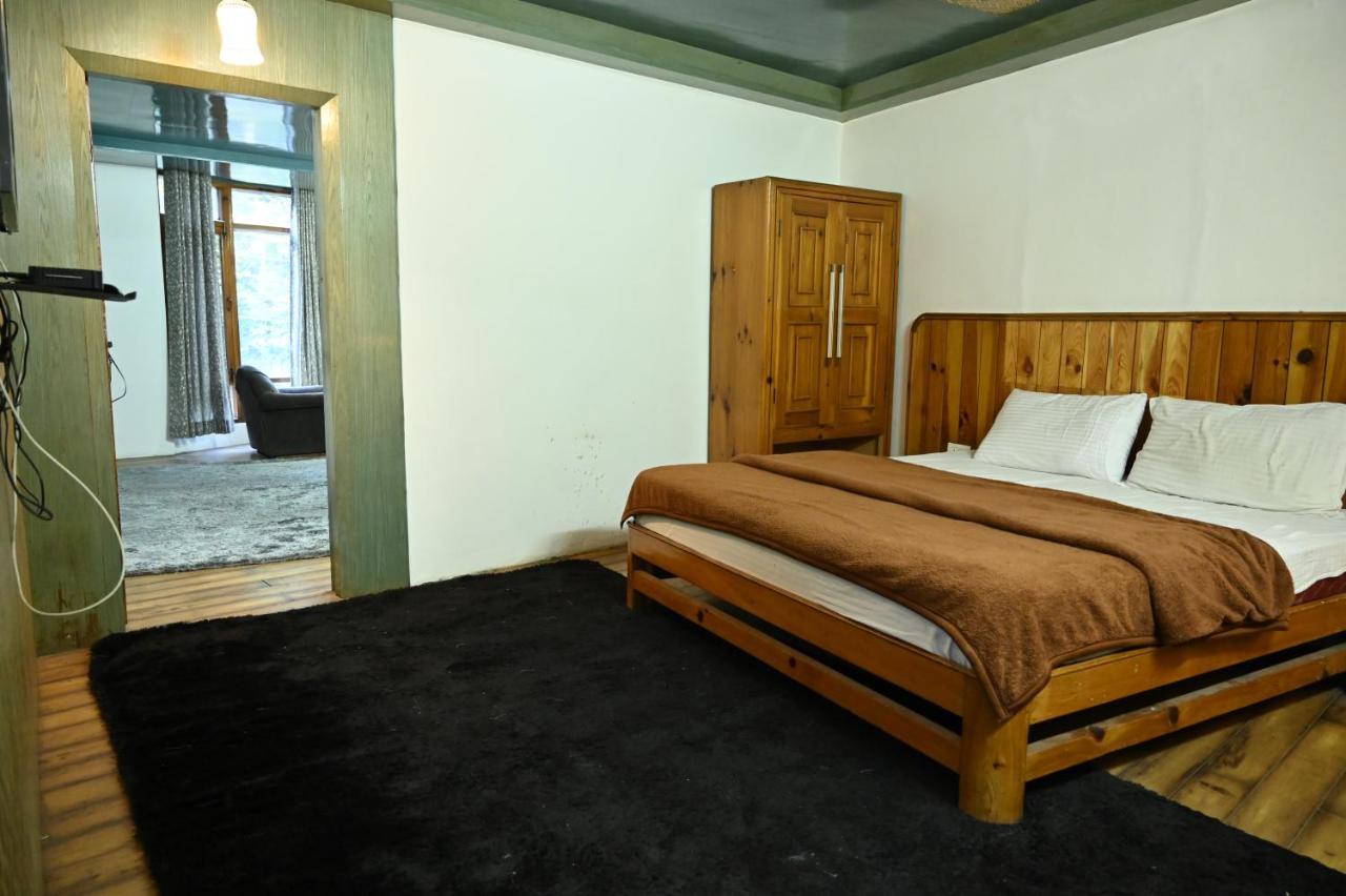 Hotel Manali Mahal Buitenkant foto
