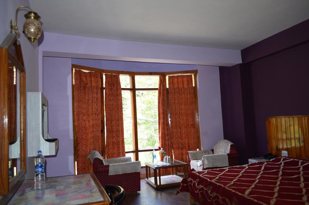 Hotel Manali Mahal Kamer foto