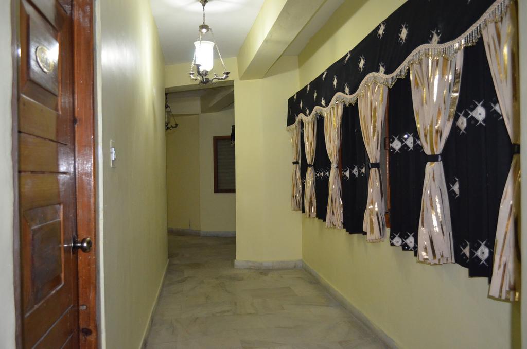 Hotel Manali Mahal Buitenkant foto